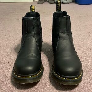 Dr. Marten boots | Chelsea style | black | size 9 | great condition